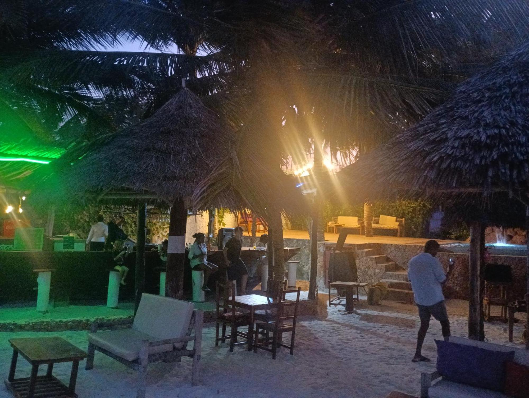 Swahili Palace Zanzibar Pwani Mchangani Exterior foto